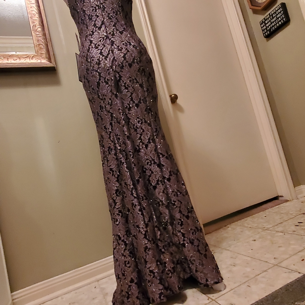 Dress - Picture 8 of 13